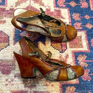 ✨Vintage Anthropologie brown leather and lace sling back heels